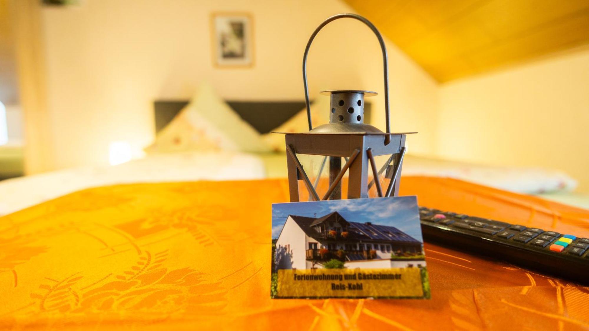 Ferienwohnung Und Gaestezimmer Reis-Kohl Меринг Экстерьер фото